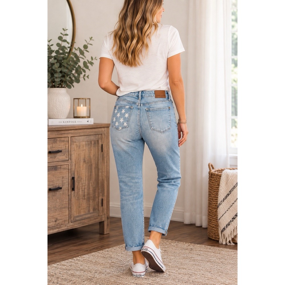Judy Blue Boyfriend Jeans Women's 7/28 Distressed Star Pocket Light Wash Denim